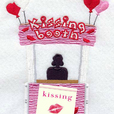 Kissing Podcast – Advice from the “Kissing Expert” show